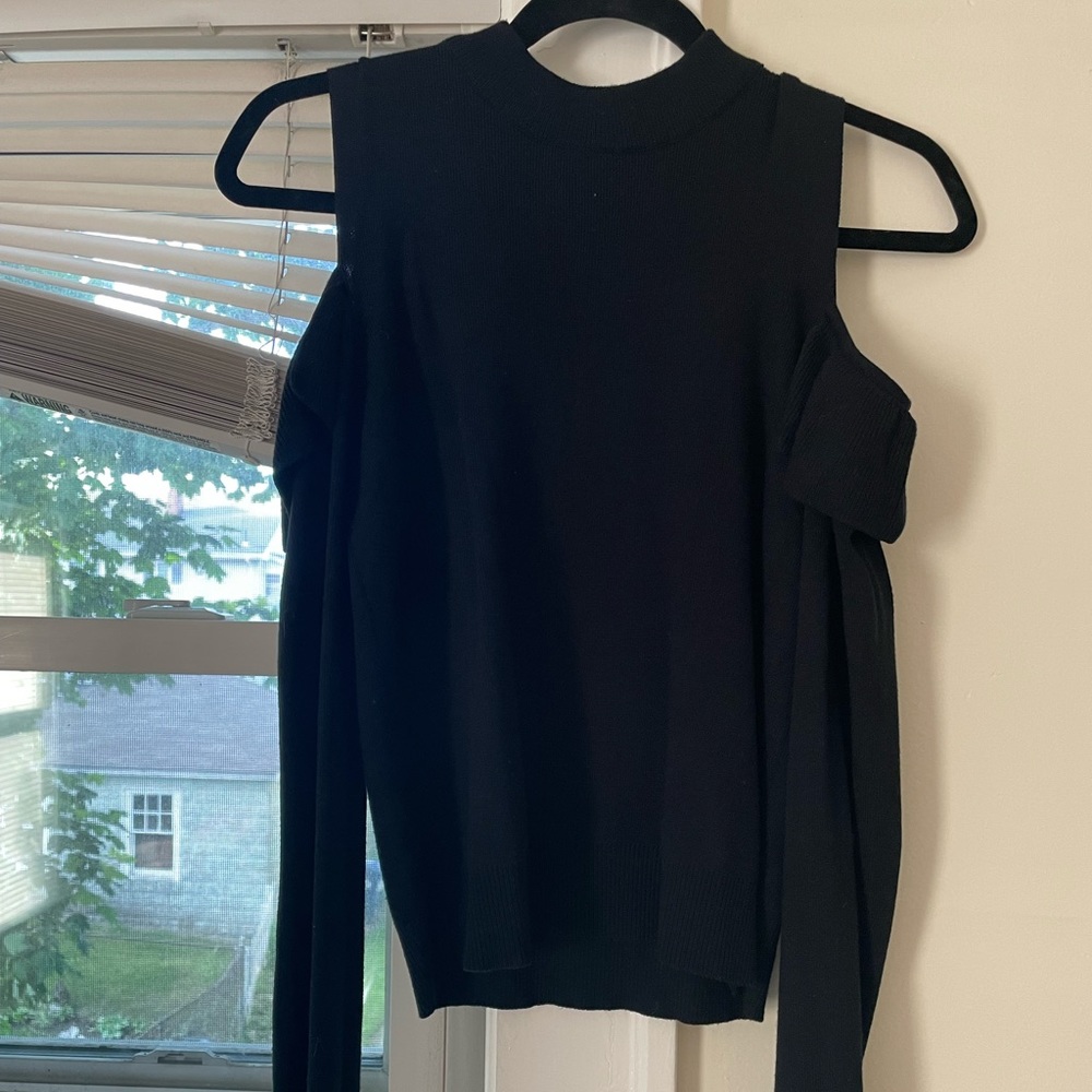 Forever 21 Cut Out Shoulder Knit Longsleeve